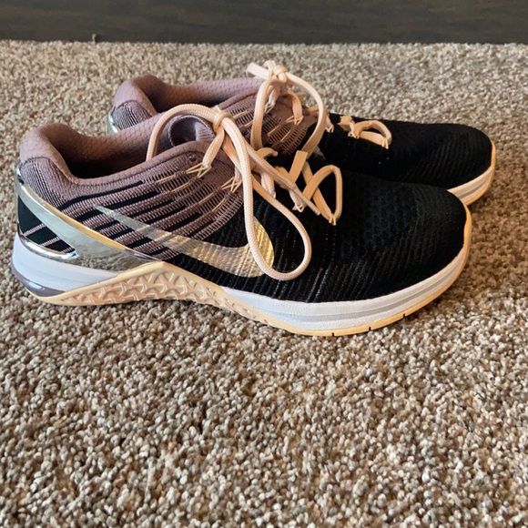 Nike Shoes - Nike Metcon shoes